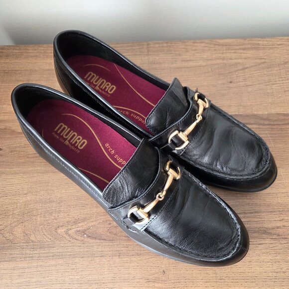 EUC MUNRO BLACK GENUINE LEATHER ARCH SUPPORT LOAFERS SIZE 9.5 WOMENS - Picture 4 of 16